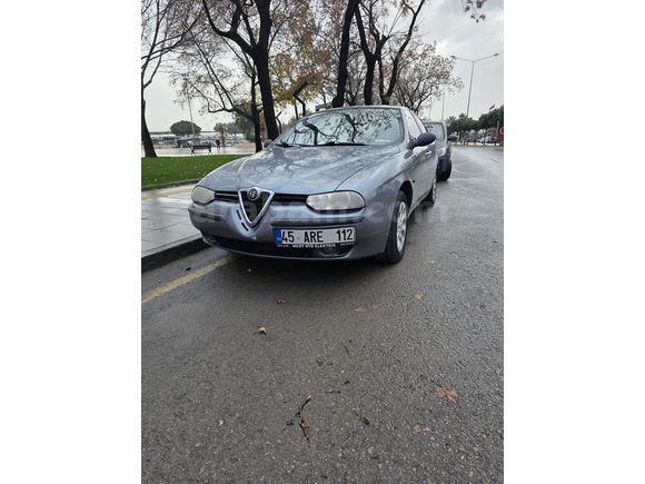 Öğretmenden Temiz Alfa Romeo 156 1.6 TS 2000 Model 