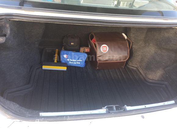 2005 model Fiat Albea 1.2 16 Valf Dynamic AC