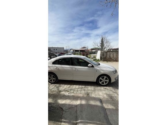 Sahibinden Skoda Rapid 1.6 CR TDI Elegance 2013 Model 