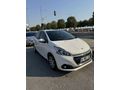  Peugeot 208 
 2017 Model 