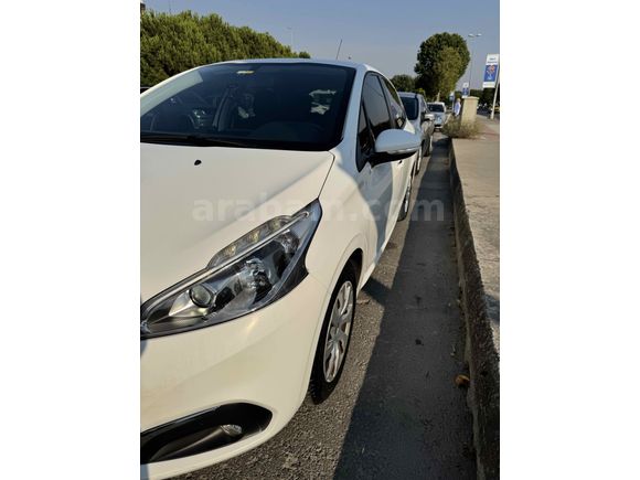  Peugeot 208 
 2017 Model 