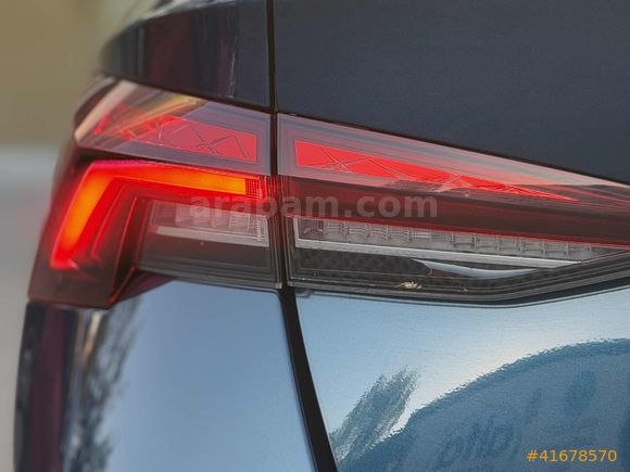 AK-CAR'dan 2022 ÇIKIŞLI HATASIZ BOYASIZ OCTAVİA-GERİ GÖRÜŞ