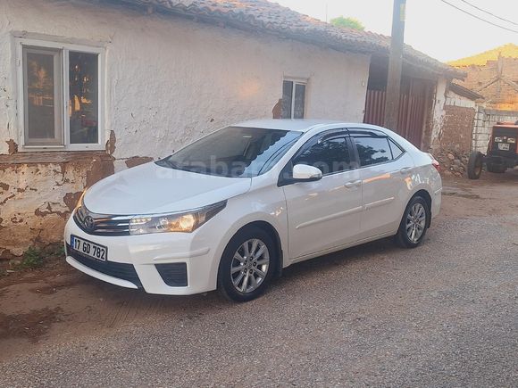 Sahibinden Toyota Corolla 1.33 Life 2016 Model  86.000 km Beyaz