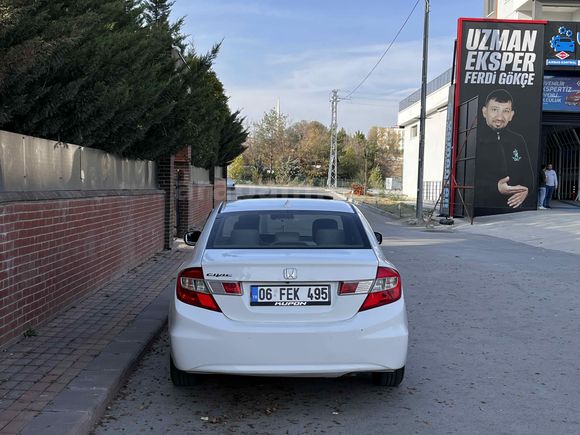 Sahibinden Honda Civic 1.6i VTEC Eco Elegance 2014 Model 