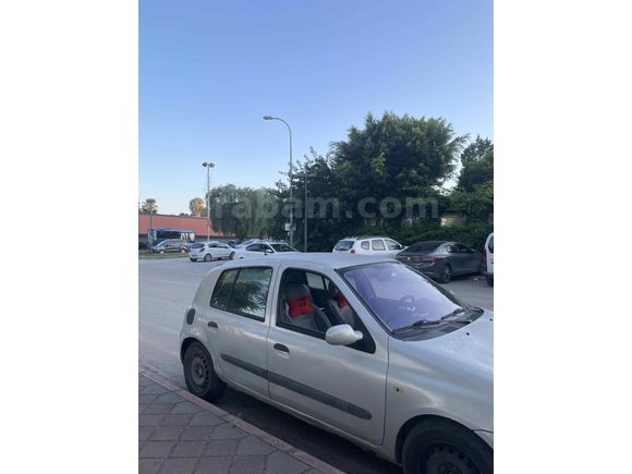 Sahibinden Renault Clio 1.4 Privilege 2004 Model 