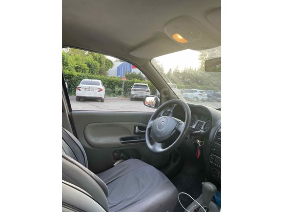 Sahibinden Renault Clio 1.4 Privilege 2004 Model 