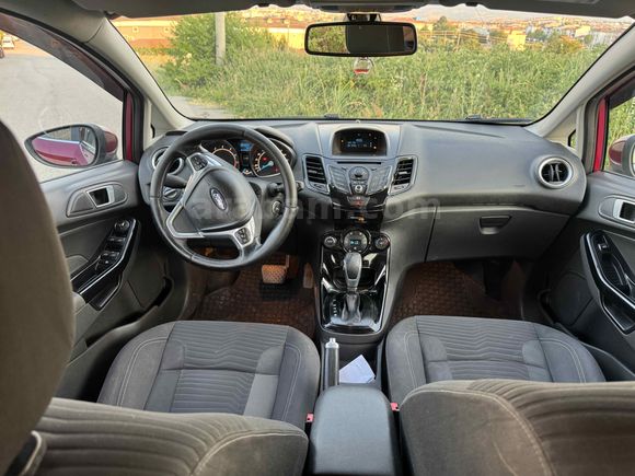 Galeriden Ford Fiesta 1.6 Titanium 2013 Model Balıkesir