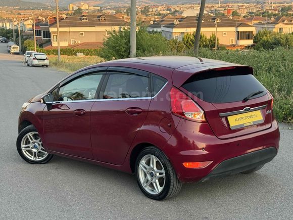 Galeriden Ford Fiesta 1.6 Titanium 2013 Model Balıkesir