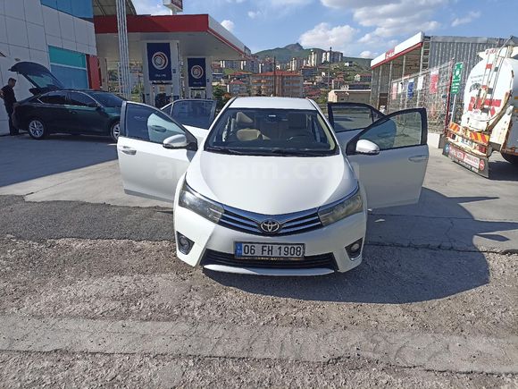 Sahibinden Toyota Corolla 1.33 Life 2014 Model