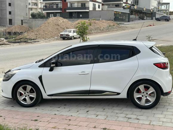 Sahibinden Renault Clio 1.2 Touch 2012 Model  181.000 km Beyaz