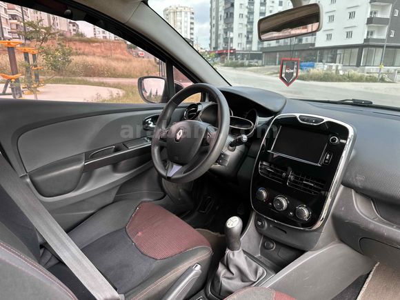 Sahibinden Renault Clio 1.2 Touch 2012 Model  181.000 km Beyaz
