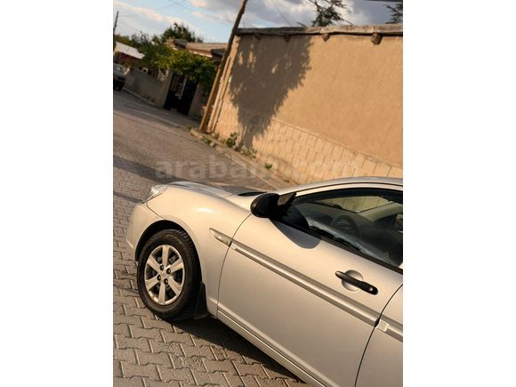 Sahibinden Hyundai Accent Era 1.4 Team 2010 Model