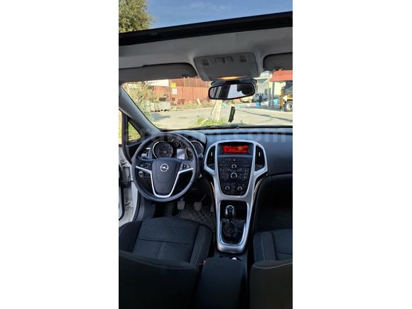 Değişensiz Sunrooflu Astra 1.3 Cdti