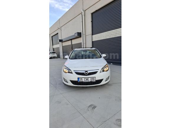Değişensiz Sunrooflu Astra 1.3 Cdti