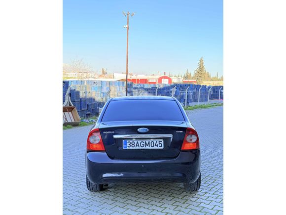 Sahibinden Ford Focus 1.6 TDCi Titanium 2010 Model 