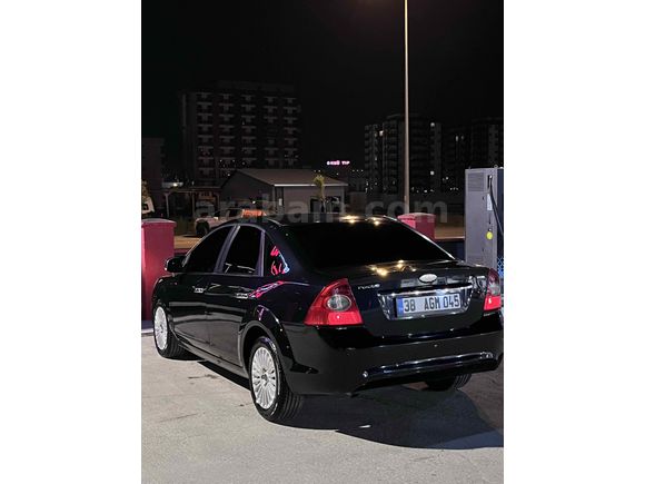 Sahibinden Ford Focus 1.6 TDCi Titanium 2010 Model 