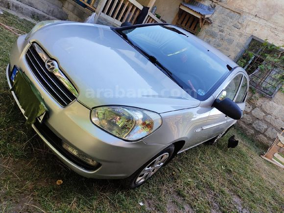 Sahibinden Hyundai Accent Era 1.4 Team 2010 Model
