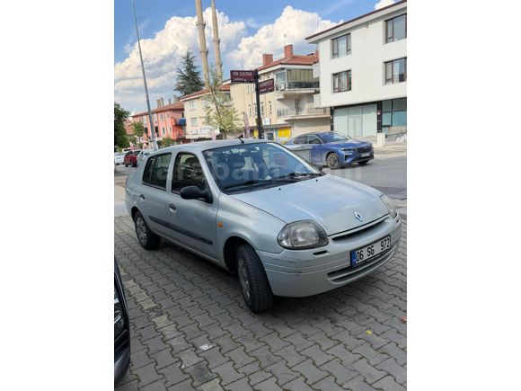 Sahibinden Renault Clio 1.4 2000 Model