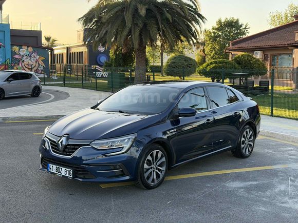 Sahibinden Renault Megane 1.3 TCe Icon 2023 Model 