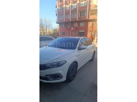 benzin LPG  çok temiz aile aracı