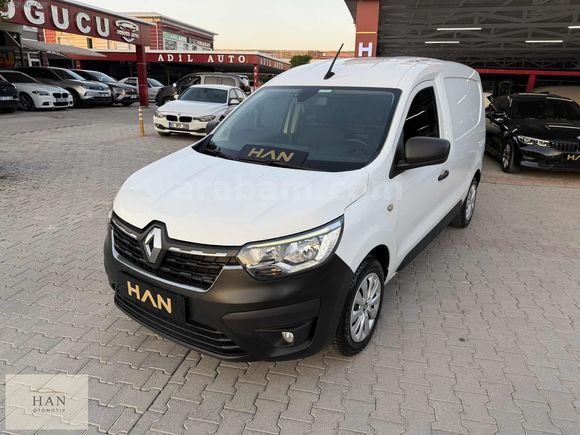 BOYASIZ 2023 EXPRESS VAN 1.5 BLUEDCİ JOY 95 HP HATASIZ