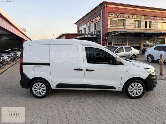 BOYASIZ 2023 EXPRESS VAN 1.5 BLUEDCİ JOY 95 HP HATASIZ