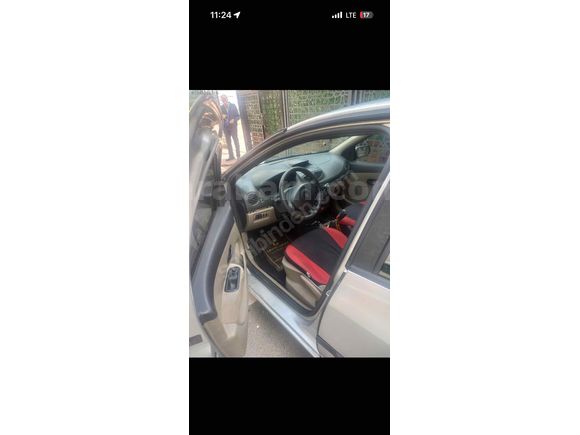 Sahibinden Renault Clio 1.2 Expression 2006 Model 