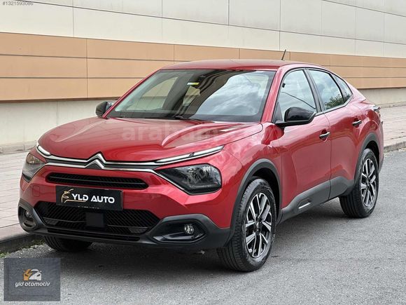 HATASIZ 15 BİN KM'DE 2023 MODEL C4 X 1.2 PURETECH FEEL BOLD