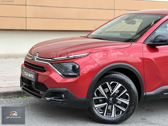 HATASIZ 15 BİN KM'DE 2023 MODEL C4 X 1.2 PURETECH FEEL BOLD