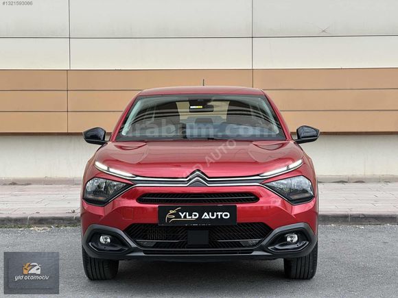 HATASIZ 15 BİN KM'DE 2023 MODEL C4 X 1.2 PURETECH FEEL BOLD