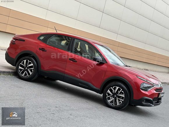 HATASIZ 15 BİN KM'DE 2023 MODEL C4 X 1.2 PURETECH FEEL BOLD