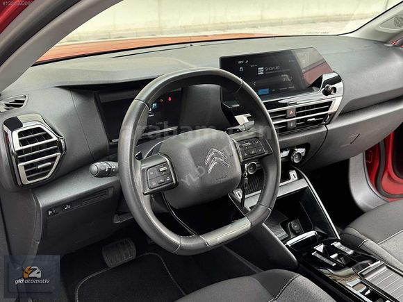 HATASIZ 15 BİN KM'DE 2023 MODEL C4 X 1.2 PURETECH FEEL BOLD