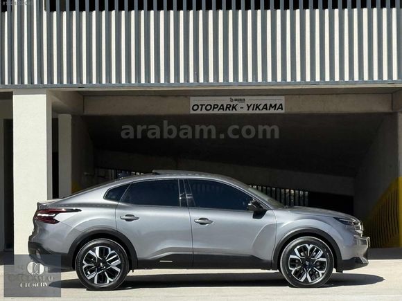 __ÇAĞDAŞLAR' DAN__ 2025 CITROEN C4X__CAM TAVANLI__17.000 KM'DE__