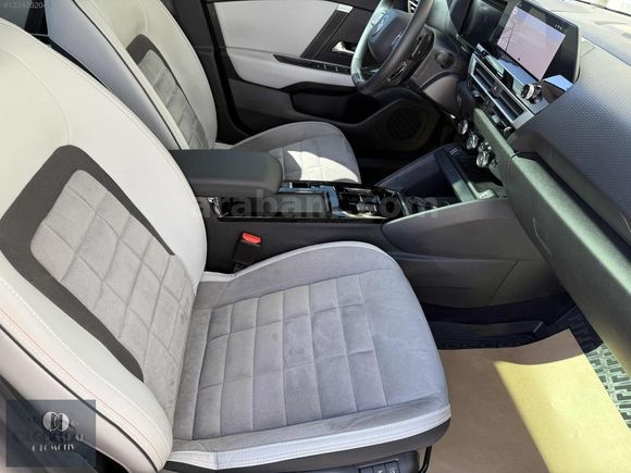 __ÇAĞDAŞLAR' DAN__ 2025 CITROEN C4X__CAM TAVANLI__17.000 KM'DE__