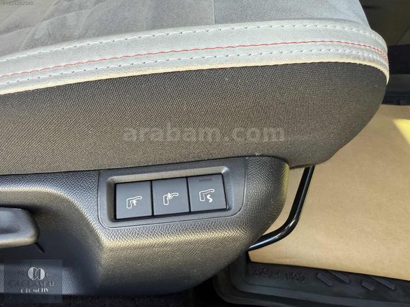 __ÇAĞDAŞLAR' DAN__ 2025 CITROEN C4X__CAM TAVANLI__17.000 KM'DE__