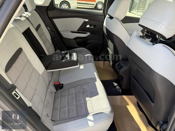 __ÇAĞDAŞLAR' DAN__ 2025 CITROEN C4X__CAM TAVANLI__17.000 KM'DE__