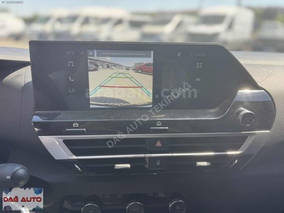 DAĞ AUTO'dan 2024 C4 X1.2 puretech feel bold 55.000km hatasız