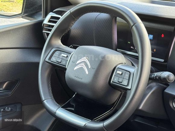 SİNAN BİŞGİN'DEN 2024 BOYASIZ CITROEN C4X SHINE 37BIN KM