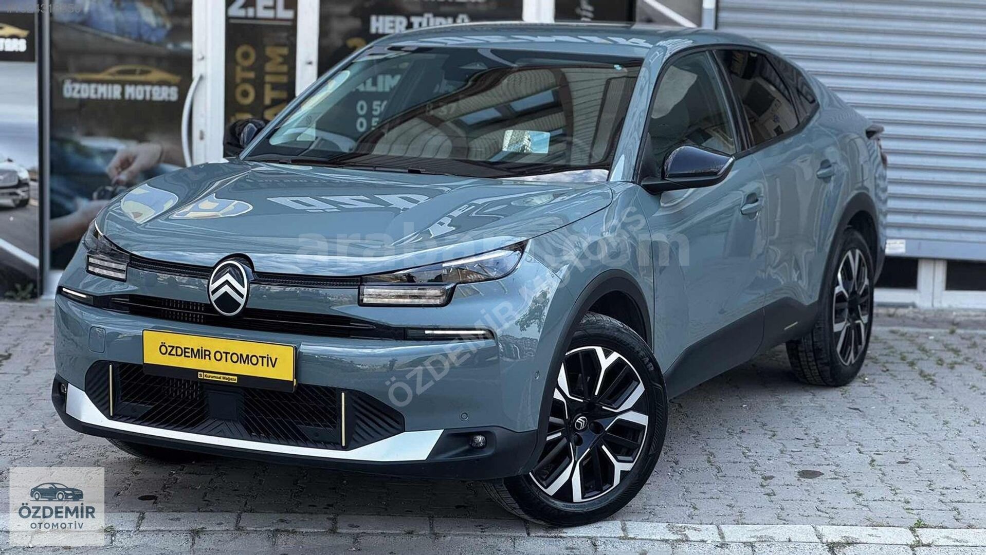 Galeriden Citroen C4 X 1.2 PureTech Max 2025 Model İstanbul 43.000 km Yeşil 3