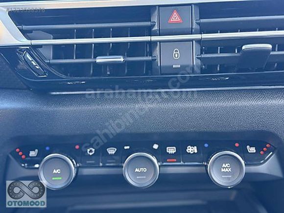 OTOMOOD"dan CITROEN C4X MAX 2025 ÇİFT RENK KM,11.000DE "HATASIZ"