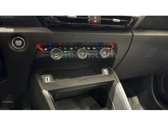 KUZEN2 MERKEZ 2025 CITROEN C4 X 1.2 PURETECH MAX EAT8