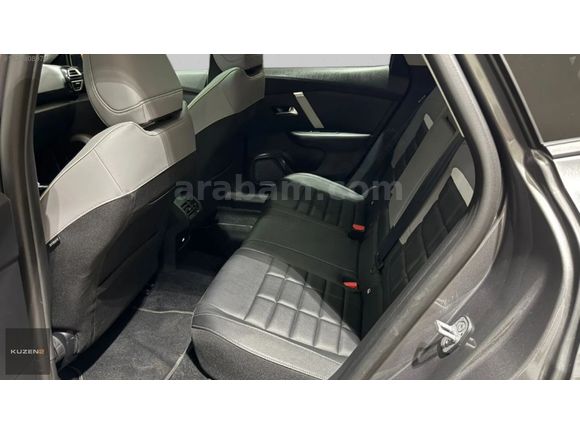 KUZEN2 MERKEZ 2025 CITROEN C4 X 1.2 PURETECH MAX EAT8
