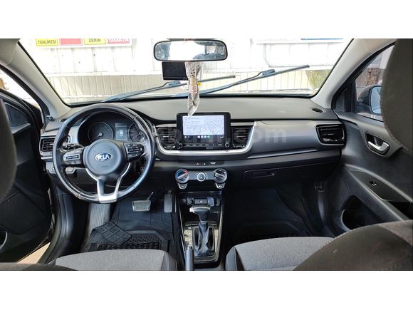 Sahibinden Kia Stonic 1.4 MPI Cool 2021 Model