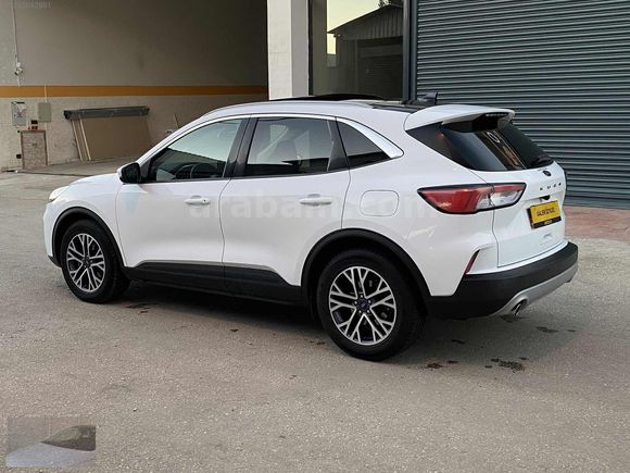 ÖZYILDIZ dan 2022 model FORD KUGA 1.5 EcoBlue TİTANİUM