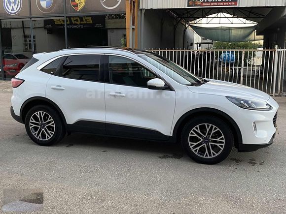 ÖZYILDIZ dan 2022 model FORD KUGA 1.5 EcoBlue TİTANİUM