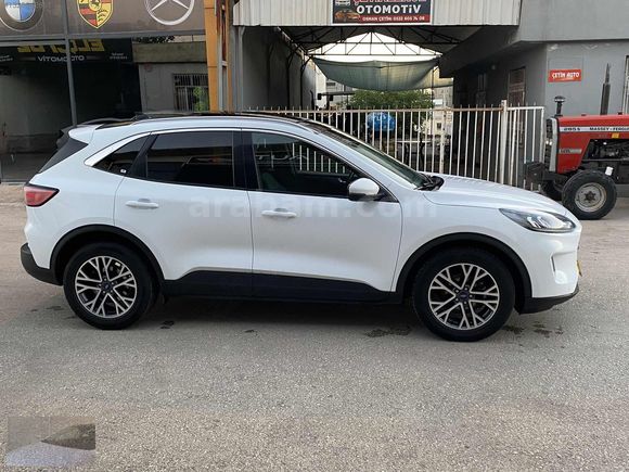 ÖZYILDIZ dan 2022 model FORD KUGA 1.5 EcoBlue TİTANİUM