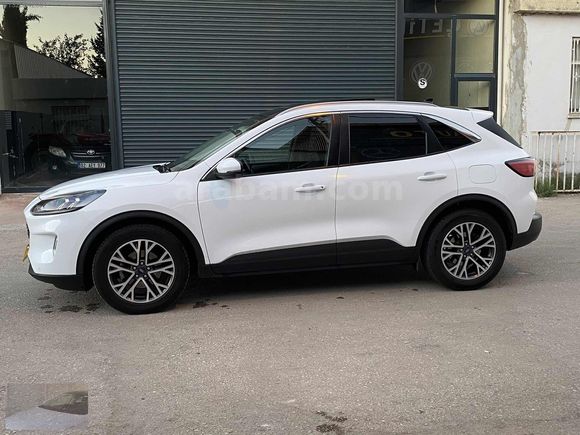 ÖZYILDIZ dan 2022 model FORD KUGA 1.5 EcoBlue TİTANİUM