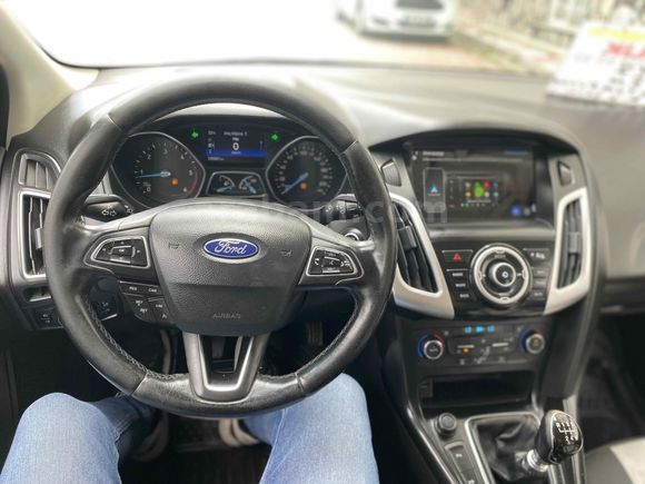 Galeriden Ford Focus 1.6 TDCi Titanium 2018 Model Van