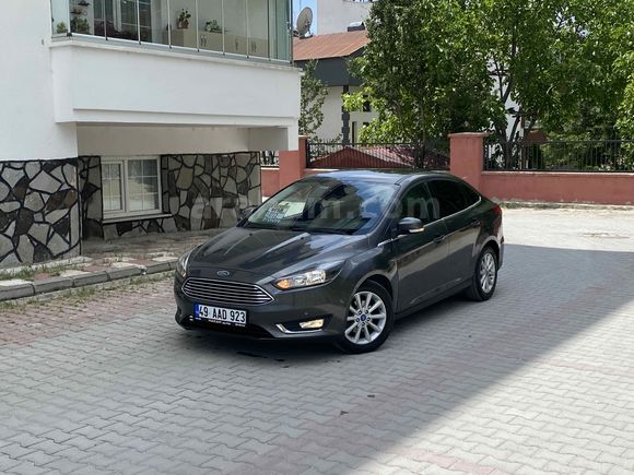 Galeriden Ford Focus 1.6 TDCi Titanium 2018 Model Van