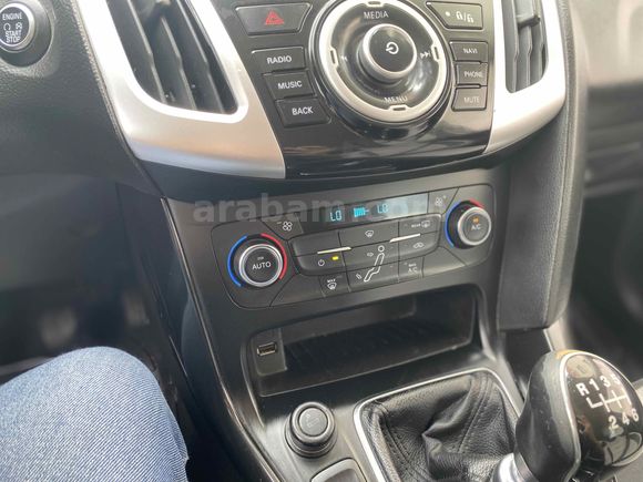 Galeriden Ford Focus 1.6 TDCi Titanium 2018 Model Van